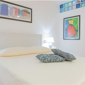 3 bedroom villa with pool and tennis court in Sicily, sleeps 6-8